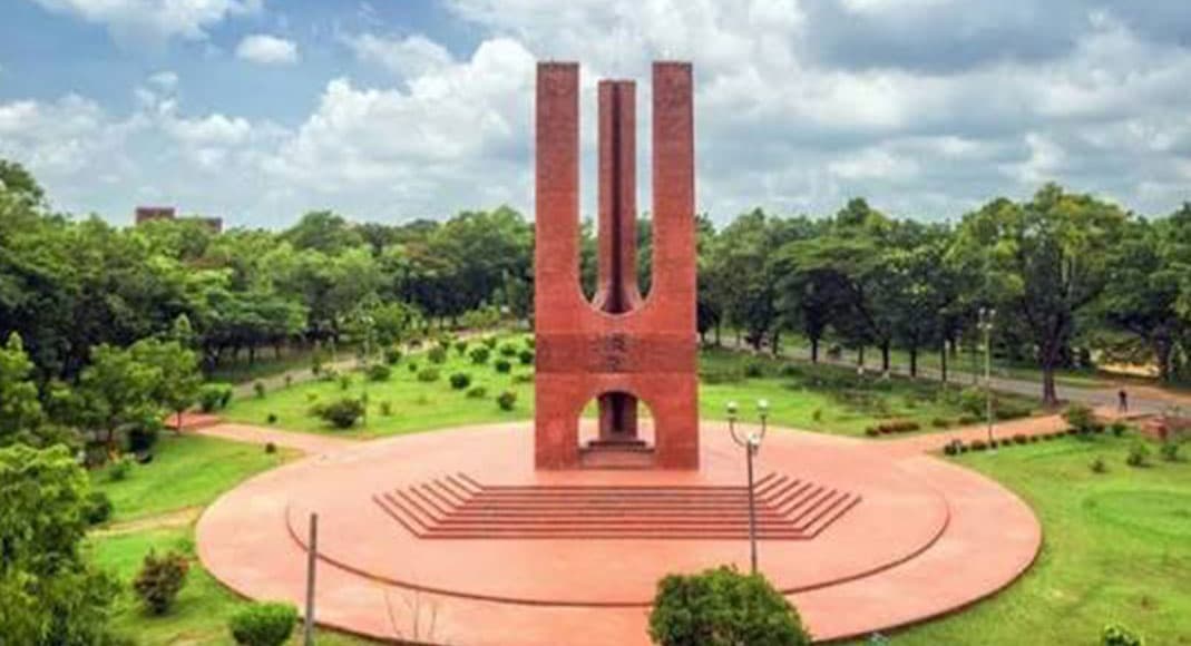 জাবিতে র‍্যাগিংয়ের অভিযোগে আট শিক্ষার্থীকে বহিষ্কার