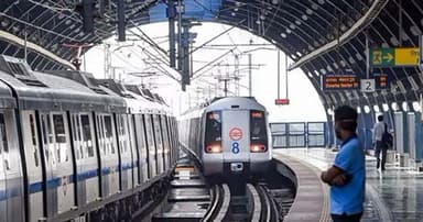 দিল্লিতে ১৬ মেট্রো স্টেশন বন্ধ ঘোষণা