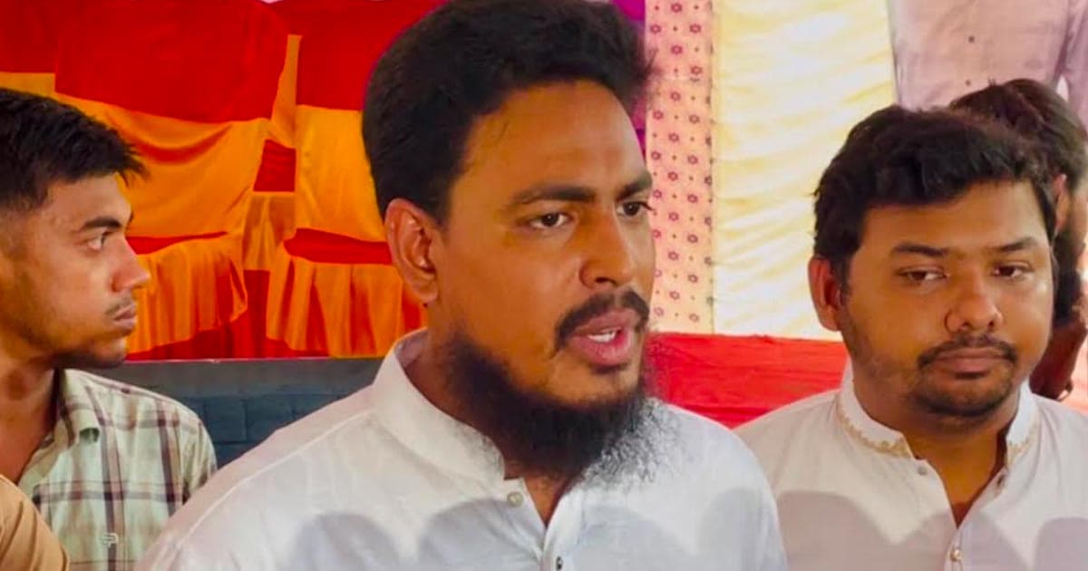 জেলখানার থেকেও পাবলিক বিশ্ববিদ্যালয়ের গণরুমের করুণ দশা: আখতার