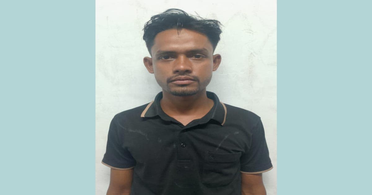 পুলিশের চোখ ফাঁকি দিয়ে ডাকাতি মামলার আসামি পলাতক