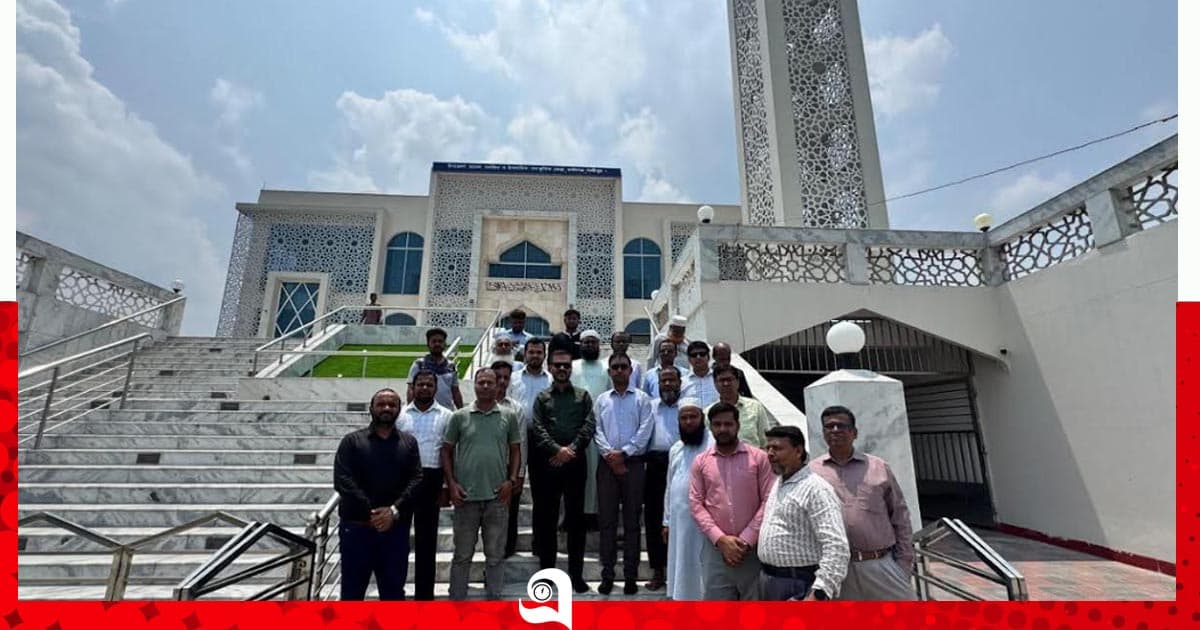 কালীগঞ্জ মডেল মসজিদে দুই দফা চুরি: নিরাপত্তা নিয়ে প্রশ্ন