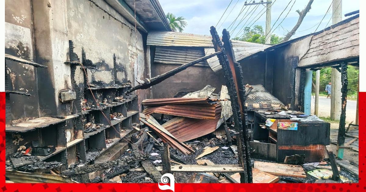 নিজের দোকানে আগুন দেওয়ার অভিযোগ, পুড়ে ছাই পাশের ৫ ব্যবসায়ীর স্বপ্ন
