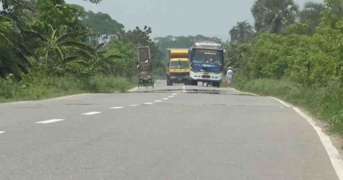 ৭০ মৃত্যুফাঁদে ৫ বছরে প্রাণ গেল ২৪ শ মানুষের