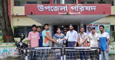 সৈয়দপুরে উপজেলা প্রশাসনের ক্রীড়া সামগ্রী বিতরণ