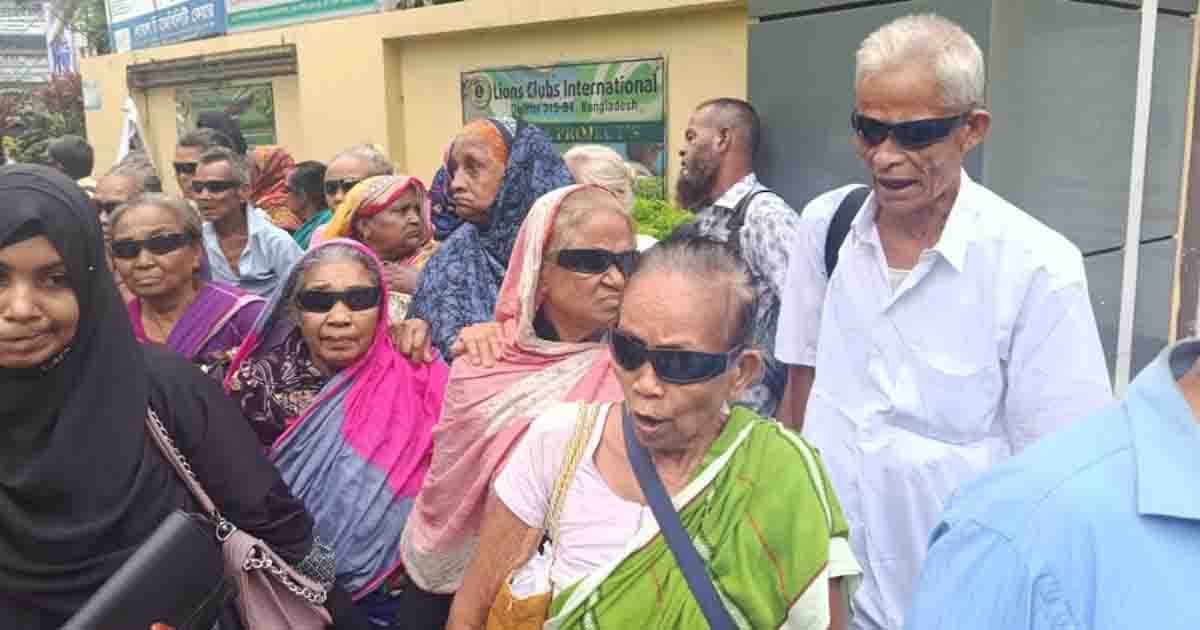 দীঘিনালা জোনের উদ্যোগে আলোর হাসি নিয়ে ঘরে ফিরলেন ৩১ রোগী