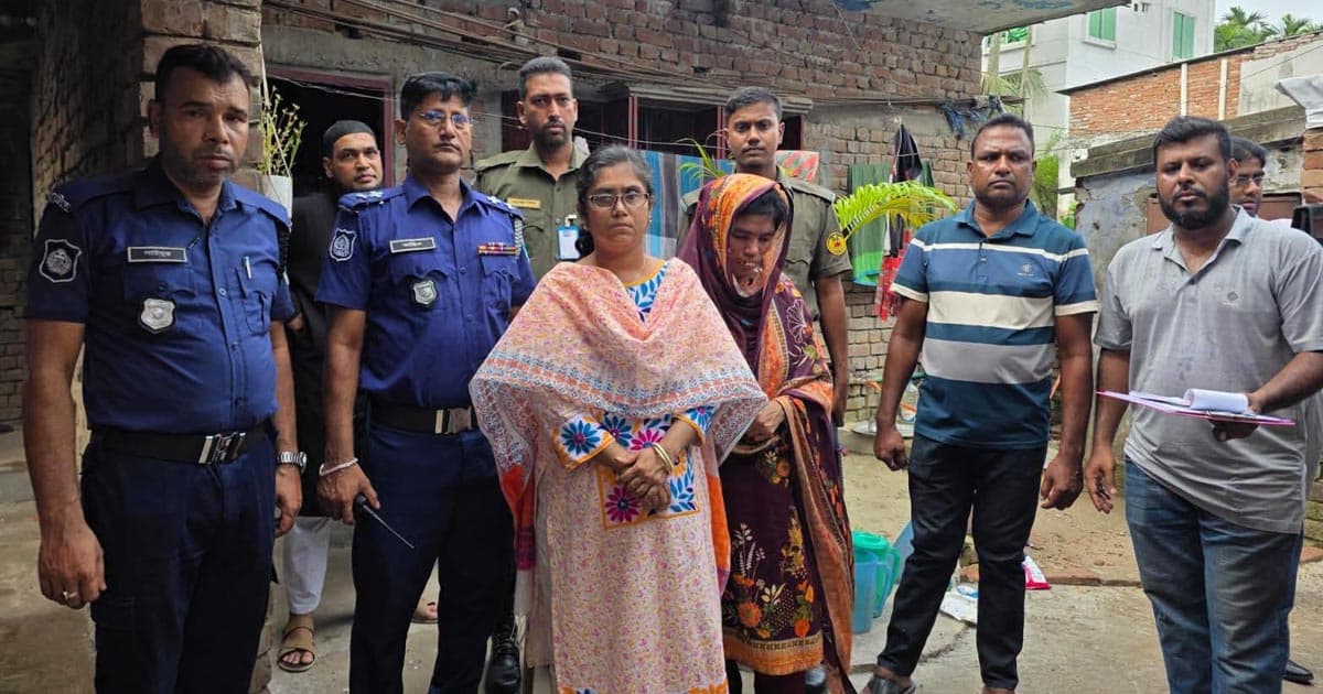 বাল্যবিয়ে আয়োজন করায় জরিমানা