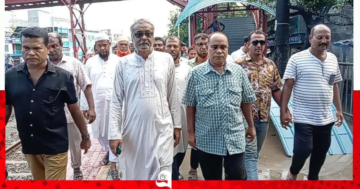কুষ্টিয়ায় পুনর্বাসন ছাড়া রেলওয়ের উচ্ছেদ অভিযান, বিএনপির বিক্ষোভ