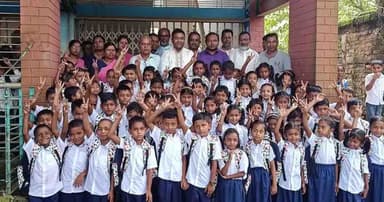 দিরাইয়ে ৬৫ শিক্ষার্থী পেল স্কুল ড্রেস ও শিক্ষা উপকরণ