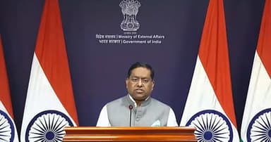 শেখ হাসিনাকে প্রত্যর্পণের অনুরোধ খতিয়ে দেখা হচ্ছে: জয়সওয়াল