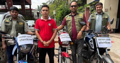 পুলিশ সেজে চোরাই ব্যবসা, অবশেষে ধরা