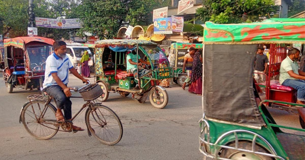 রাজশাহী-চাঁপাইনবাবগঞ্জ বাস চলাচল বন্ধ
