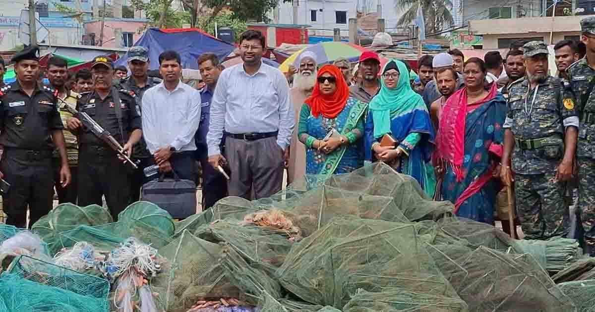 মাধবদীতে কোটি টাকার অবৈধ জাল পুড়িয়ে ধ্বংস, আটক ৩