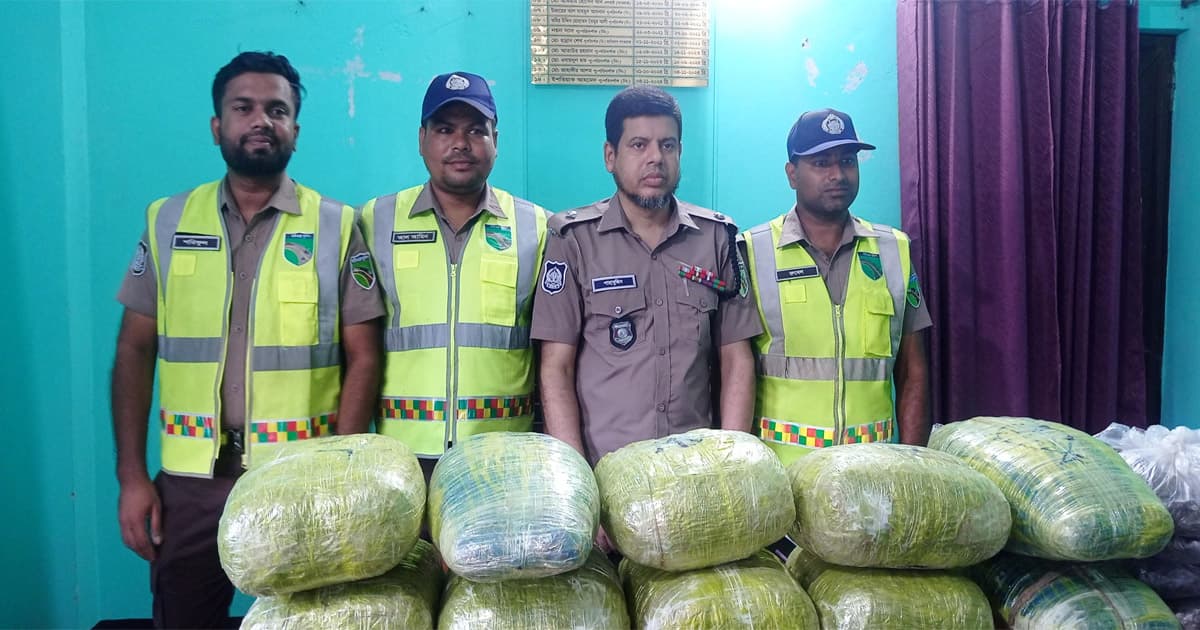 বকশীগঞ্জে ৪৫ কেজি গাঁজা উদ্ধার, মোটরসাইকেল জব্দ