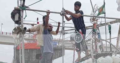 ঝড়ের পূর্বাভাস জানে না চরফ্যাশন উপকূলের জেলেরা!