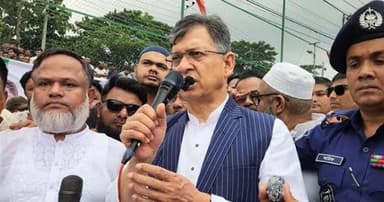 বন্যাদুর্গতদের পাশে সরকার, সব ধরনের প্রস্তুতি রয়েছে: স্বরাষ্ট্রমন্ত্রী