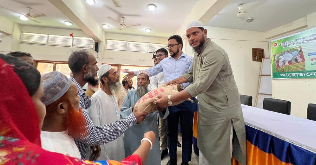 বাউফলে কৃষি প্রণোদনা ও পুনর্বাসন কর্মসূচির উদ্বোধন