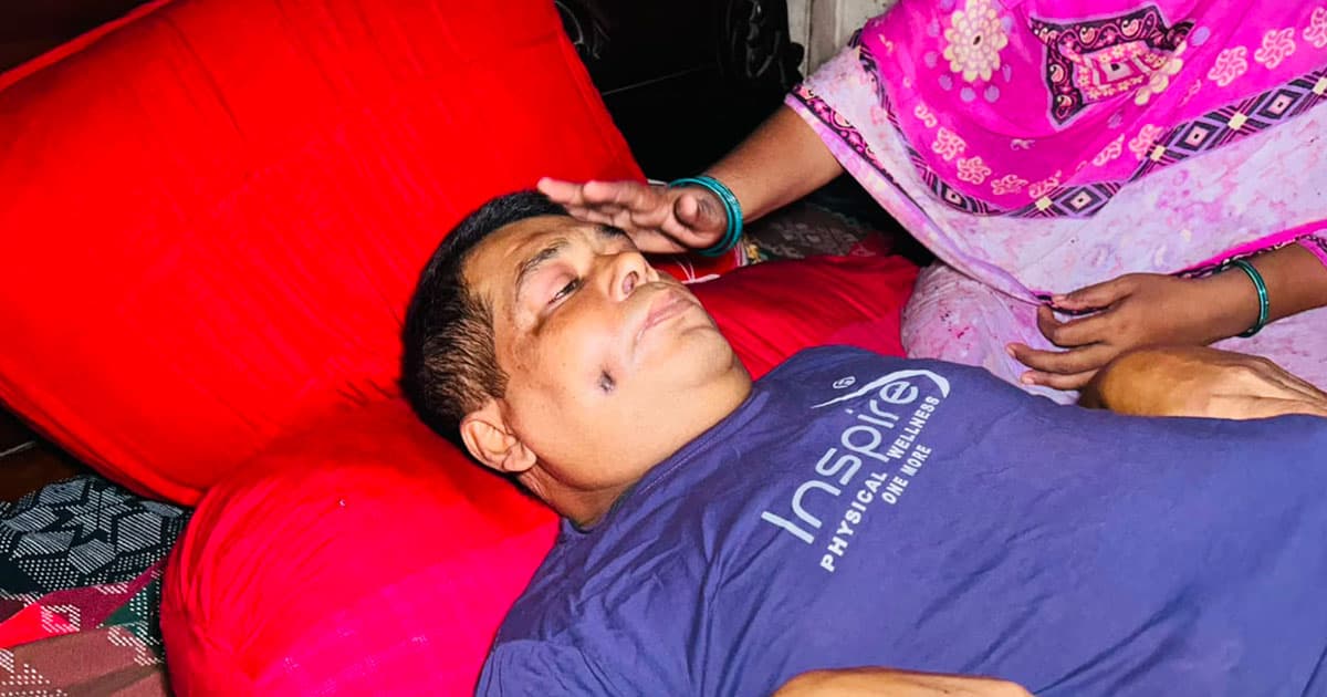 ক্যান্সারের সঙ্গে জীবনযুদ্ধ: দিনমজুর খুরশিদের বাঁচার আকুতি