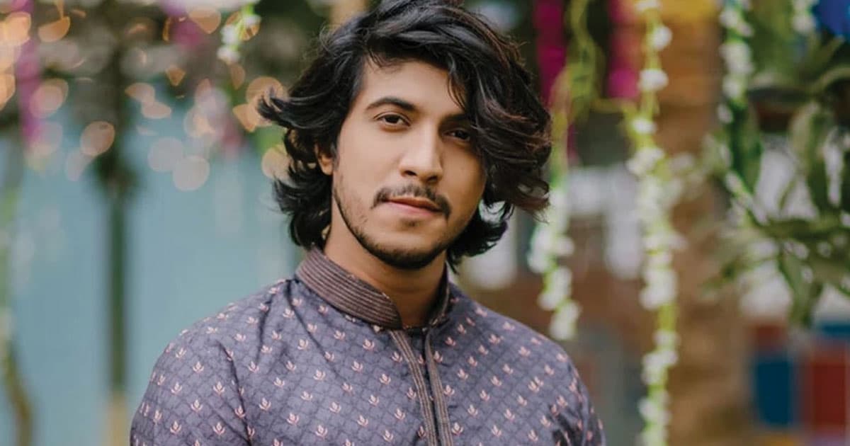 বন্যার্তদের পাশে অভিনেতা তৌসিফ