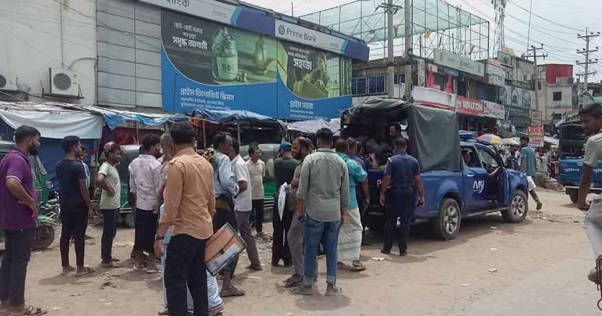 এইচএসি পরীক্ষার্থীদের ভোগান্তি নিরসনে ভ্রাম্যমাণ আদালত