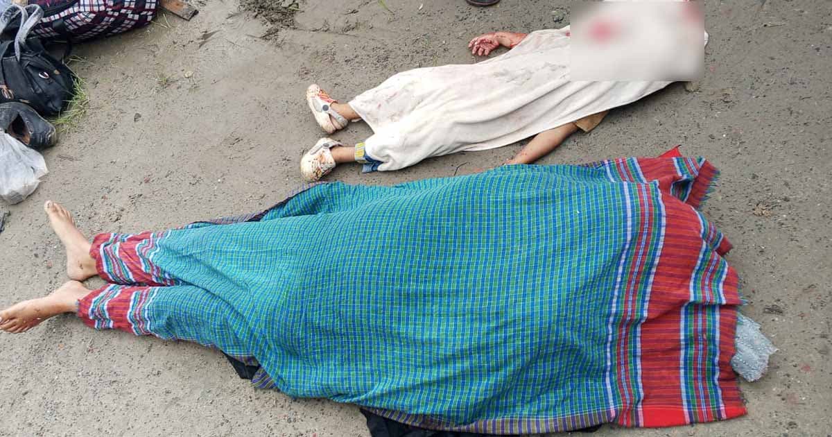 বাসের ধাক্কায় মা-ছেলের মৃত্যু
