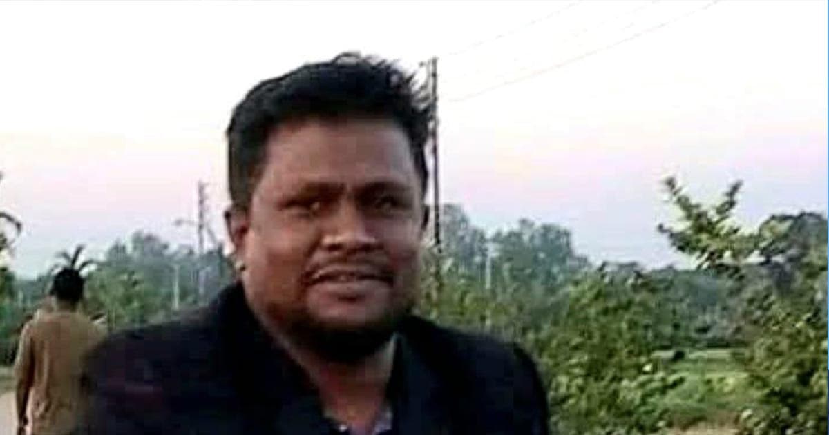 মেয়ের সামনে বাবাকে কুপিয়ে হত্যা