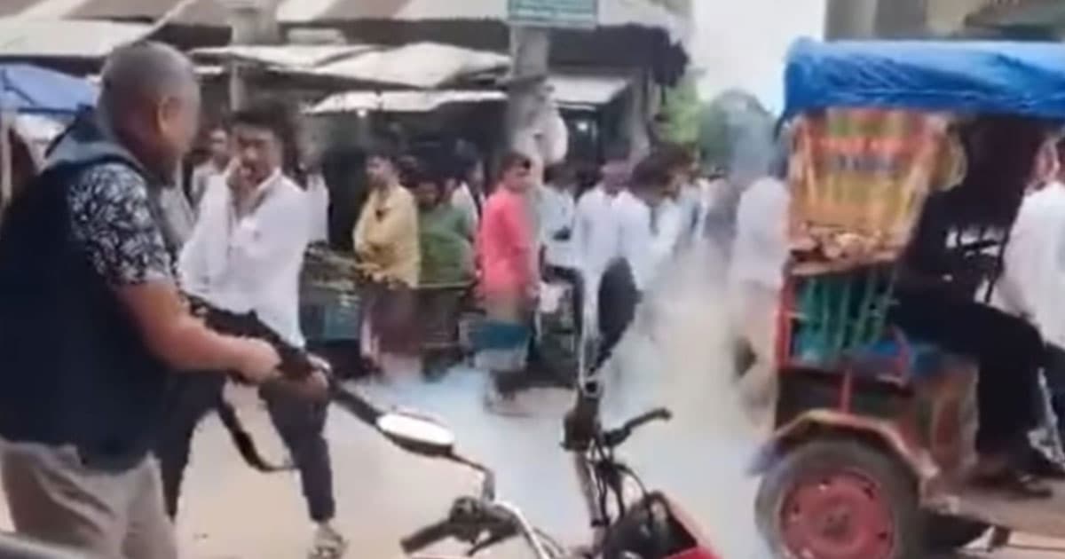 নকল করতে না দেয়ায় কেন্দ্রে শিক্ষার্থীদের হামলা