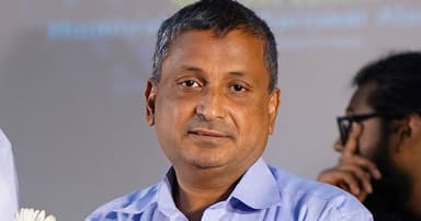 সরোয়ারের এমপি পদে থাকতে ‘বাধা নেই’