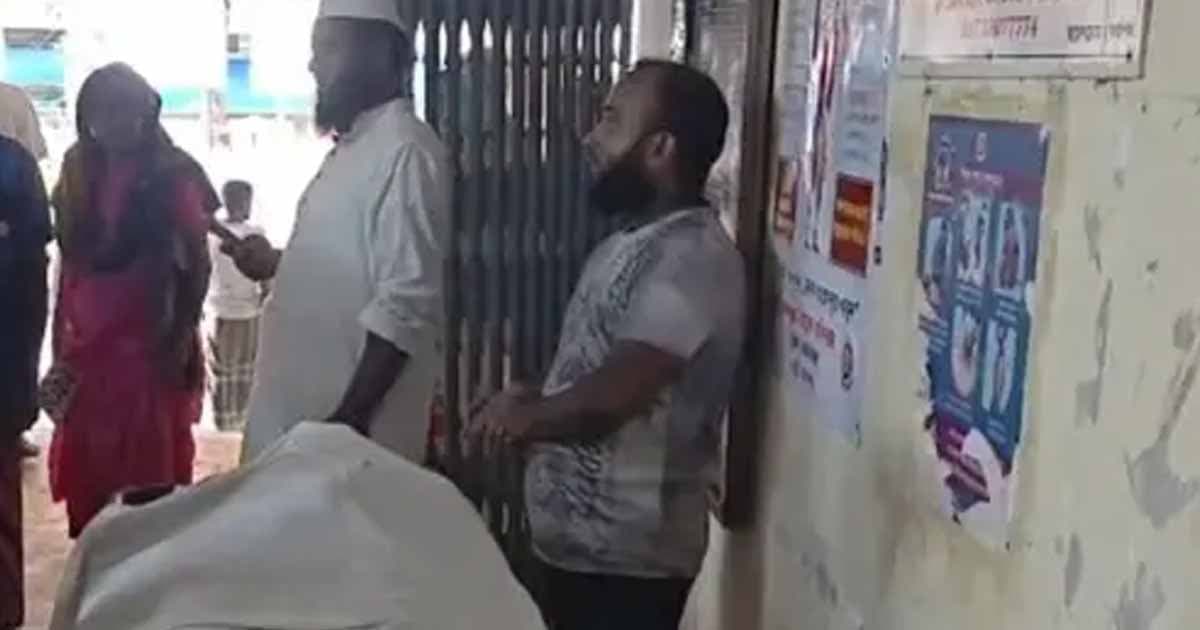 ভোলাহাটে মোটরসাইকেলের ধাক্কায় কৃষকের মৃত্যু, চালক আটক