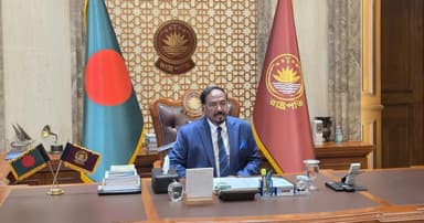 বঙ্গভবনে দাপ্তরিক কার্যক্রম শুরু করলেন ভারপ্রাপ্ত রাষ্ট্রপতি