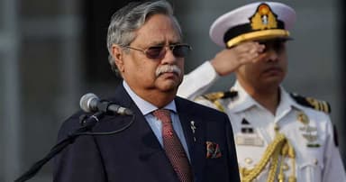 রাষ্ট্রপতি পদত্যাগ করছেন শুক্রবার: রয়টার্স