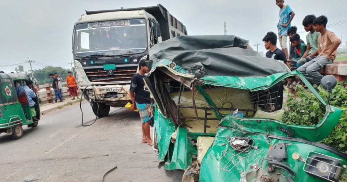 মাধবপুরে ড্রাম ট্রাক ও সিএনজি সংঘর্ষে নিহত ২, আহত ২