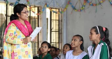 মেয়েদের স্নাতক পর্যন্ত বিনামূল্যে শিক্ষা সম্প্রসারণ