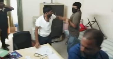 বরিশালে রোগীর মৃত্যুকে কেন্দ্র করে হাসপাতালে সংঘর্ষ