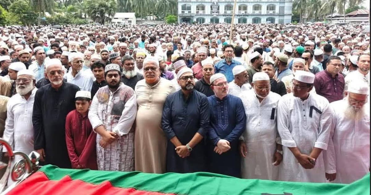 নেছারাবাদে বিএনপি নেতার জানাজায় হাজারো মানুষের ঢল