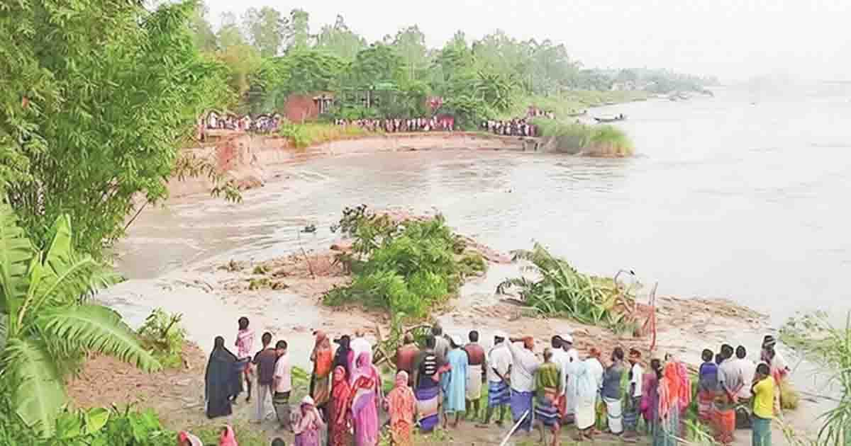 যমুনার স্রোতে বাড়ছে ভাঙন