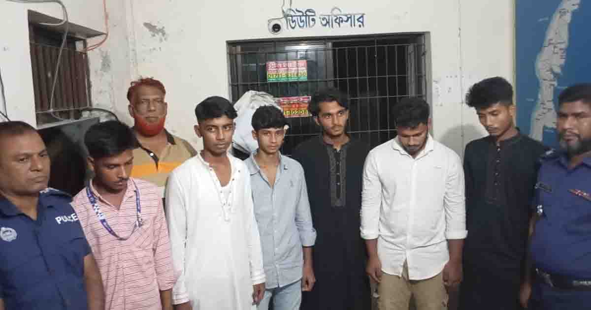 বেতাগীতে ছাত্রলীগের জমায়েতের প্রস্তুতি, আটক ৬