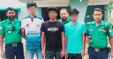 রাজশাহীতে যুবককে পিটিয়ে হত্যা: তিন শিক্ষার্থী গ্রেপ্তার