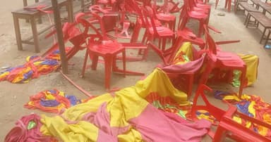 শিক্ষকের  বিদায় সংবর্ধনা অনুষ্ঠান পন্ড