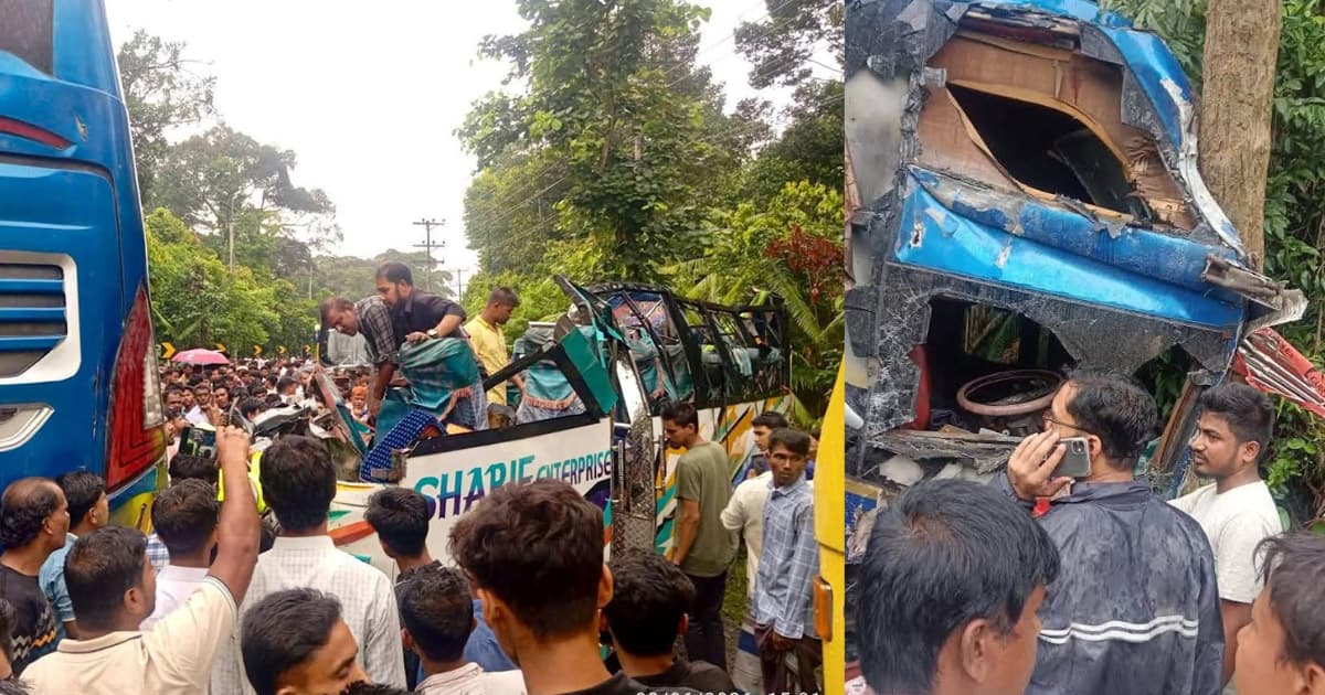চকরিয়ায় দুই বাসের মুখোমুখি সংঘর্ষে শিশুর মৃত্যু, আহত ৪০