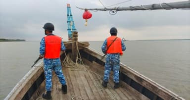 ২৮ ঘণ্টা পর মেঘনা থেকে শিশুর মরদেহ উদ্ধার