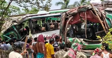 ১৩ দিনে সড়কে ঝরল ২৮১ প্রাণ