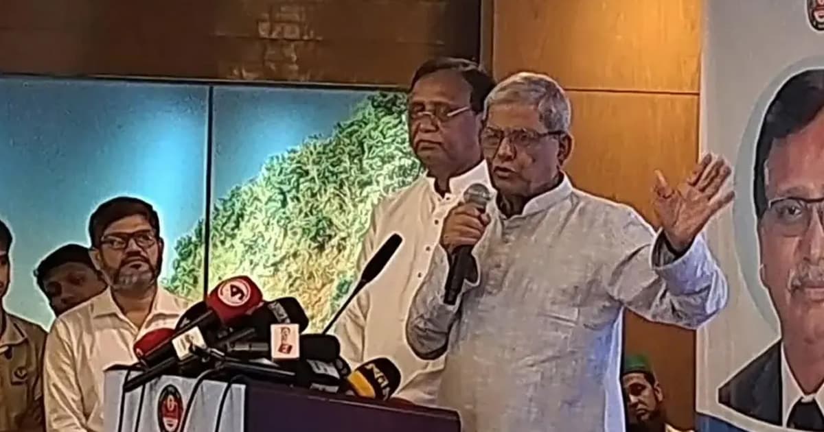 ঢাকা বাসযোগ্য নয়, প্রতিটা প্রতিষ্ঠান ধ্বংসের দ্বারপ্রান্তে