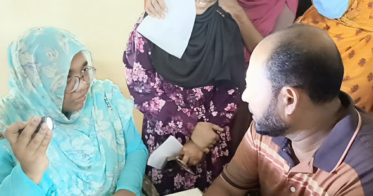 মঠবাড়িয়ায় বিনামূল্যে চক্ষু চিকিৎসা ক্যাম্প