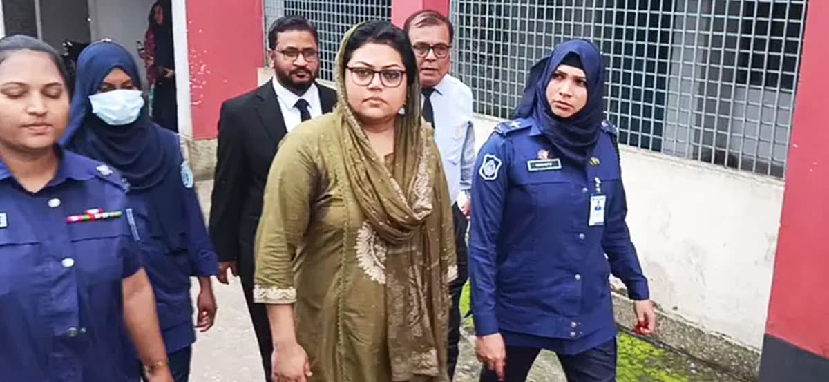 সাবেক মেজর মৌসুমীসহ দু’জন কারাগারে
