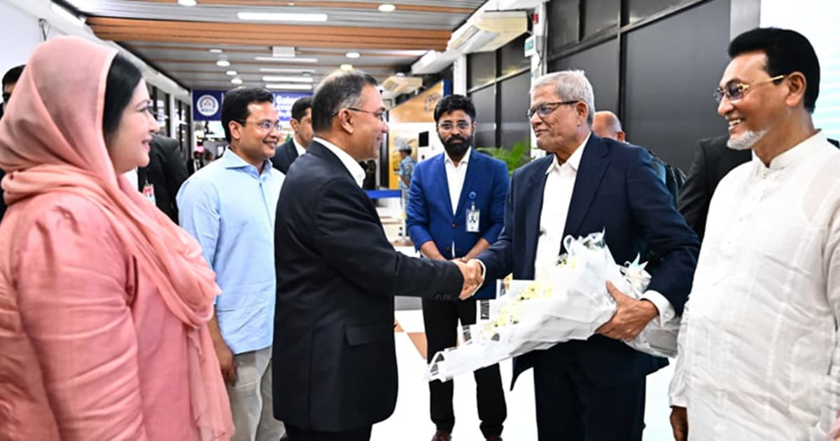 দেশে ফিরলেন প্রধানমন্ত্রী তারেক রহমান