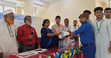 সাপাহারে খুদে বিজ্ঞানীদের প্রজেক্ট প্রদর্শনী মেলা অনুষ্ঠিত