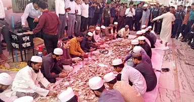প্রকাশ্যে খোলা হলো শাহজালাল (রহ.) মাজারের দানবাক্স