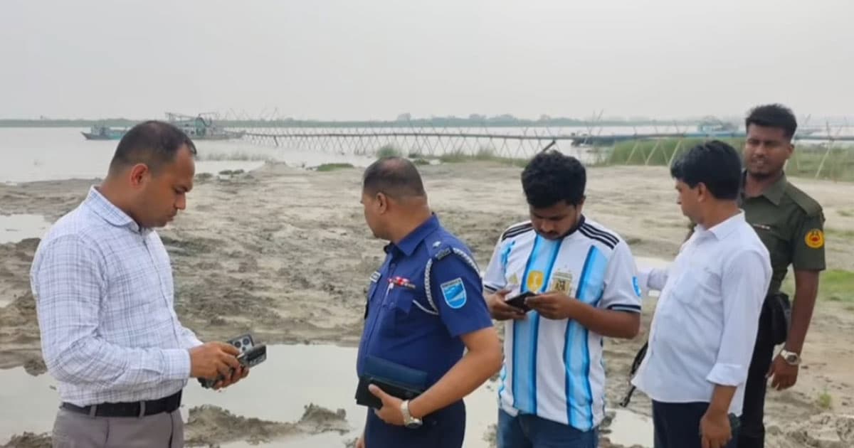 টাঙ্গাইলে বিদ্যালয়ের পাশে অবৈধভাবে বালুঘাট, জরিমানা