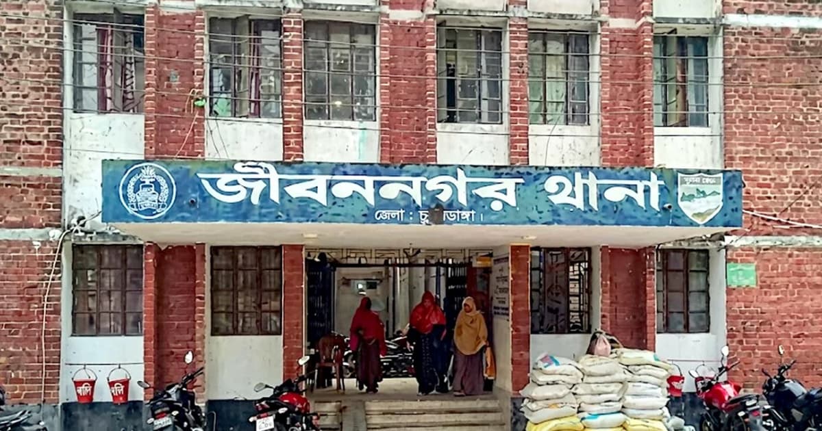 জীবননগরে আইসিটি কর্মকর্তার ঝুলন্ত মরদেহ উদ্ধার