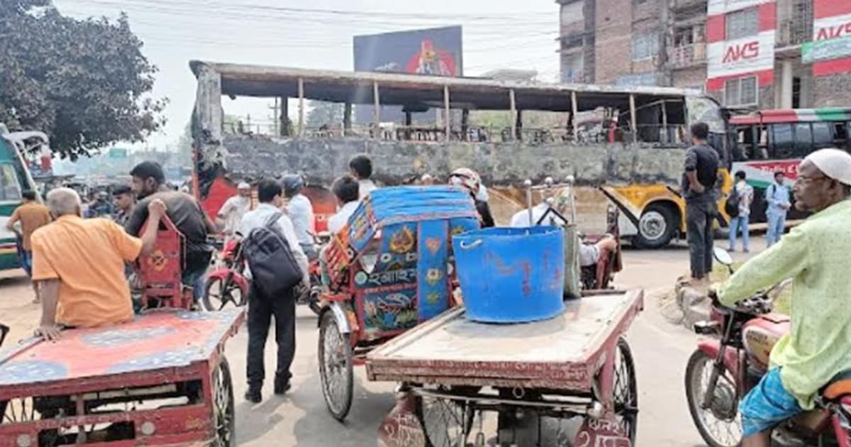 ঝিনাইদহে পাম্পে পিটুনিতে যুবক নিহত, পাম্প ভাঙচুর-বাসে আগুন